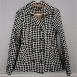 Rue 21 black & white jacket.